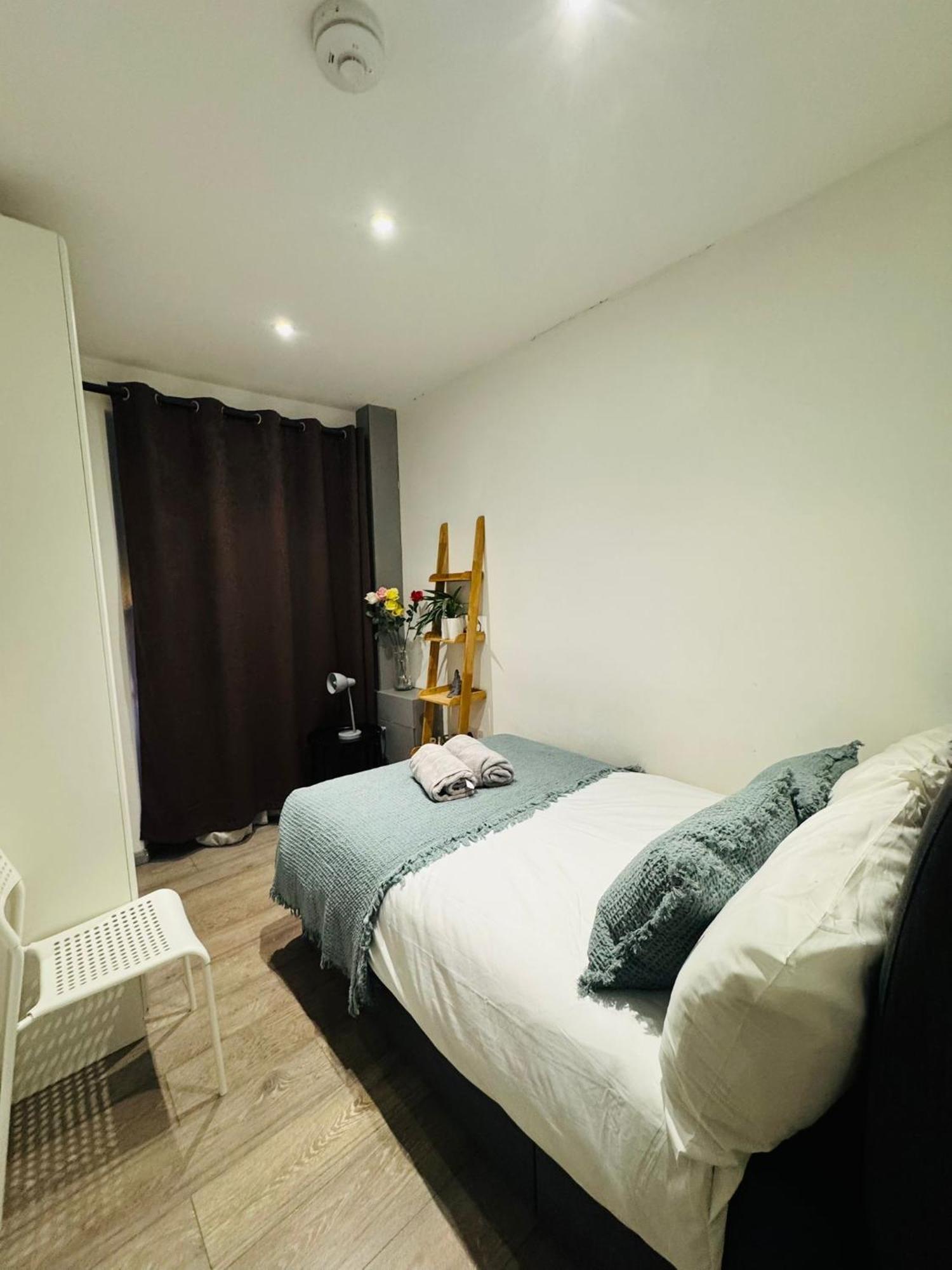 "Spacious Family, Friendly" 1 Bedroom In Kings Cross, St Pancras!!!118A Londra Dış mekan fotoğraf