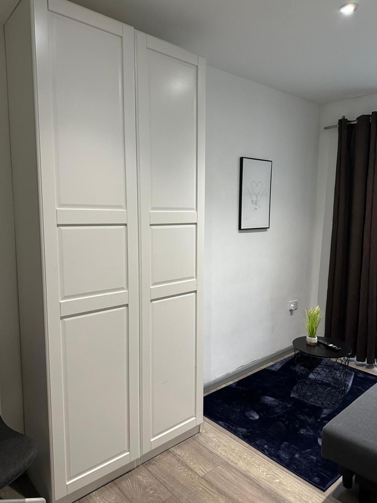 "Spacious Family, Friendly" 1 Bedroom In Kings Cross, St Pancras!!!118A Londra Dış mekan fotoğraf